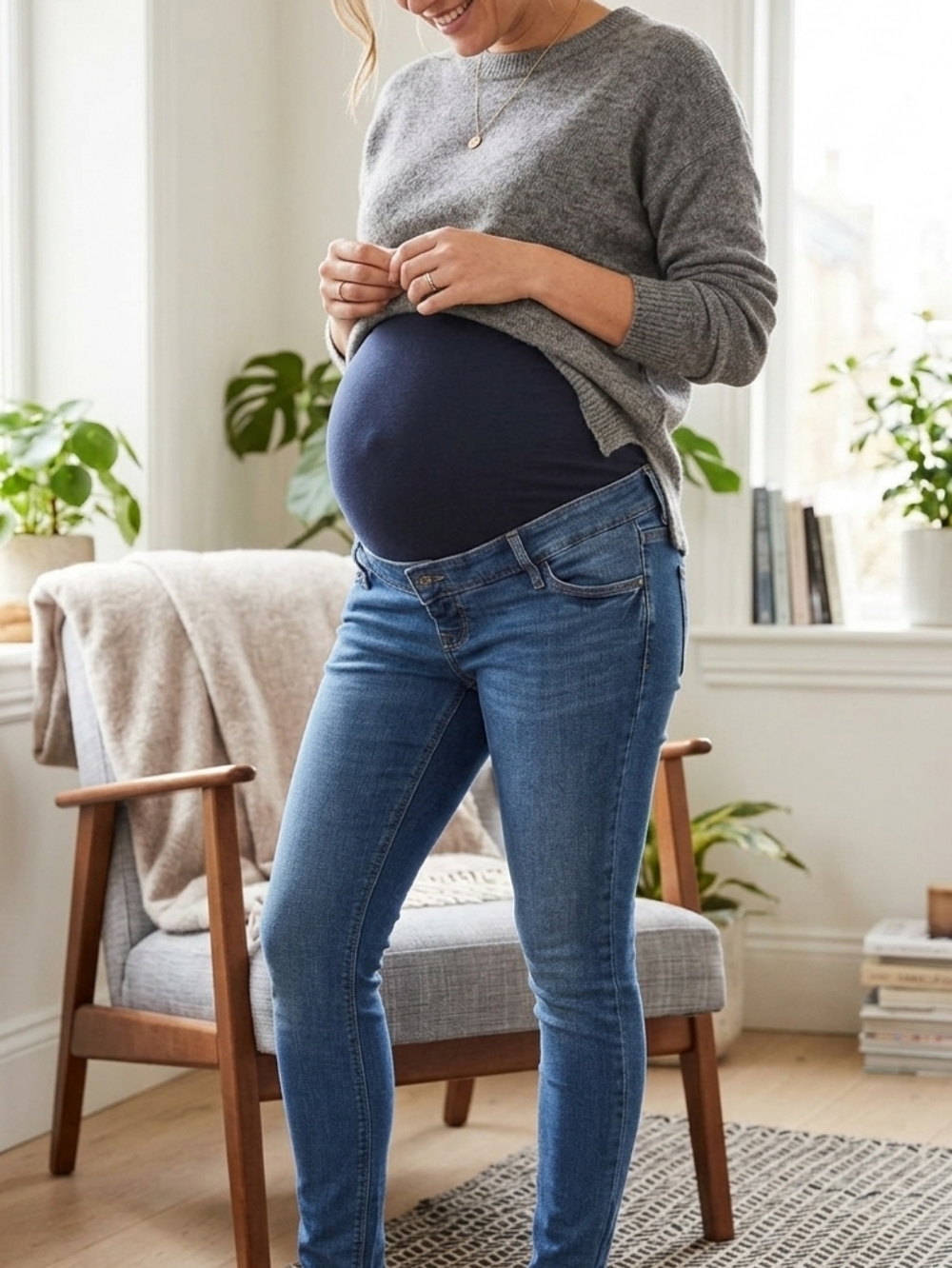 Old Navy Women's Maternity Skinny Jeans in Medium Blue Wash